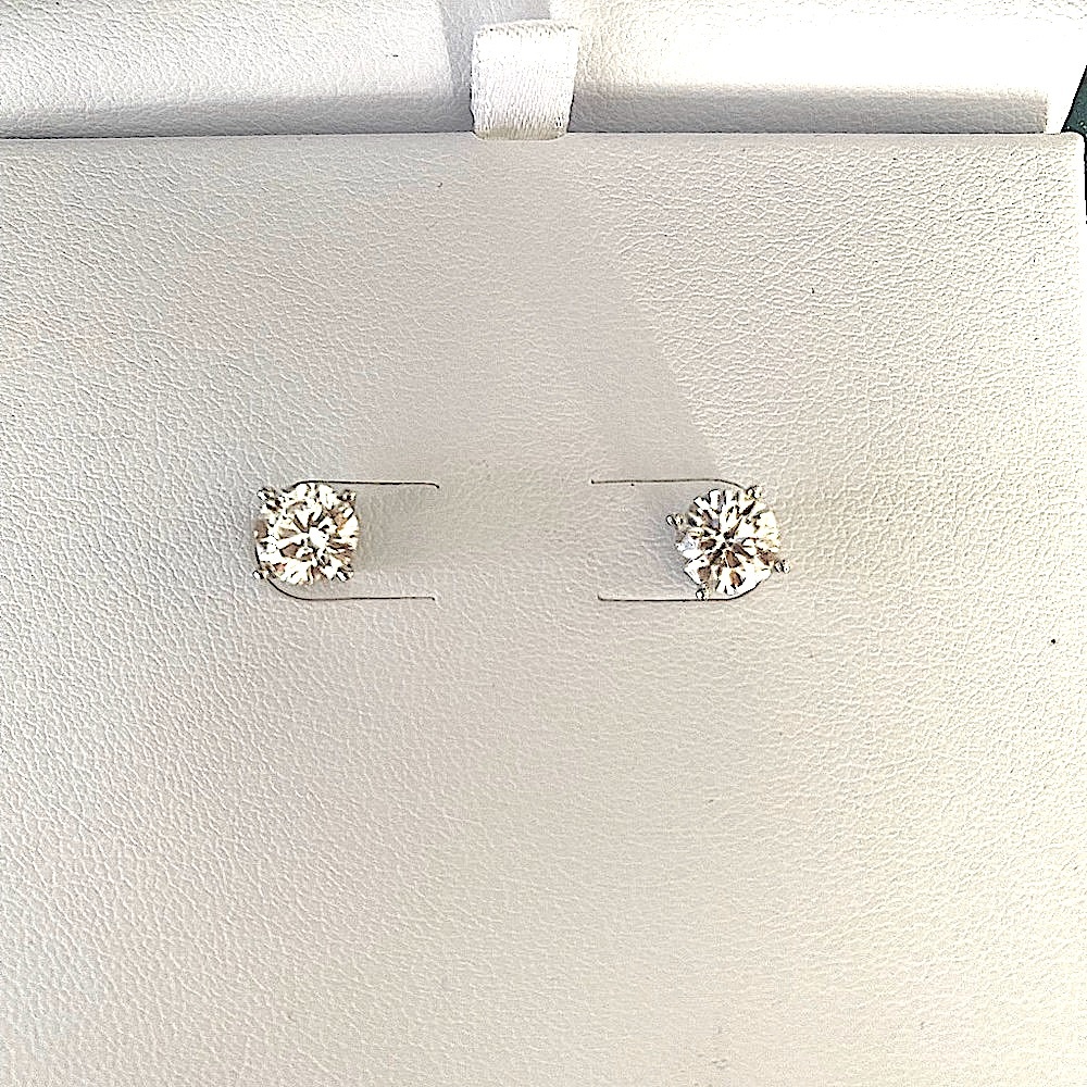 Lab grown by Guild Jewelry 14k Gold Lab Grown Diamond stud earrings